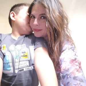 Meet your Posher, Adriana